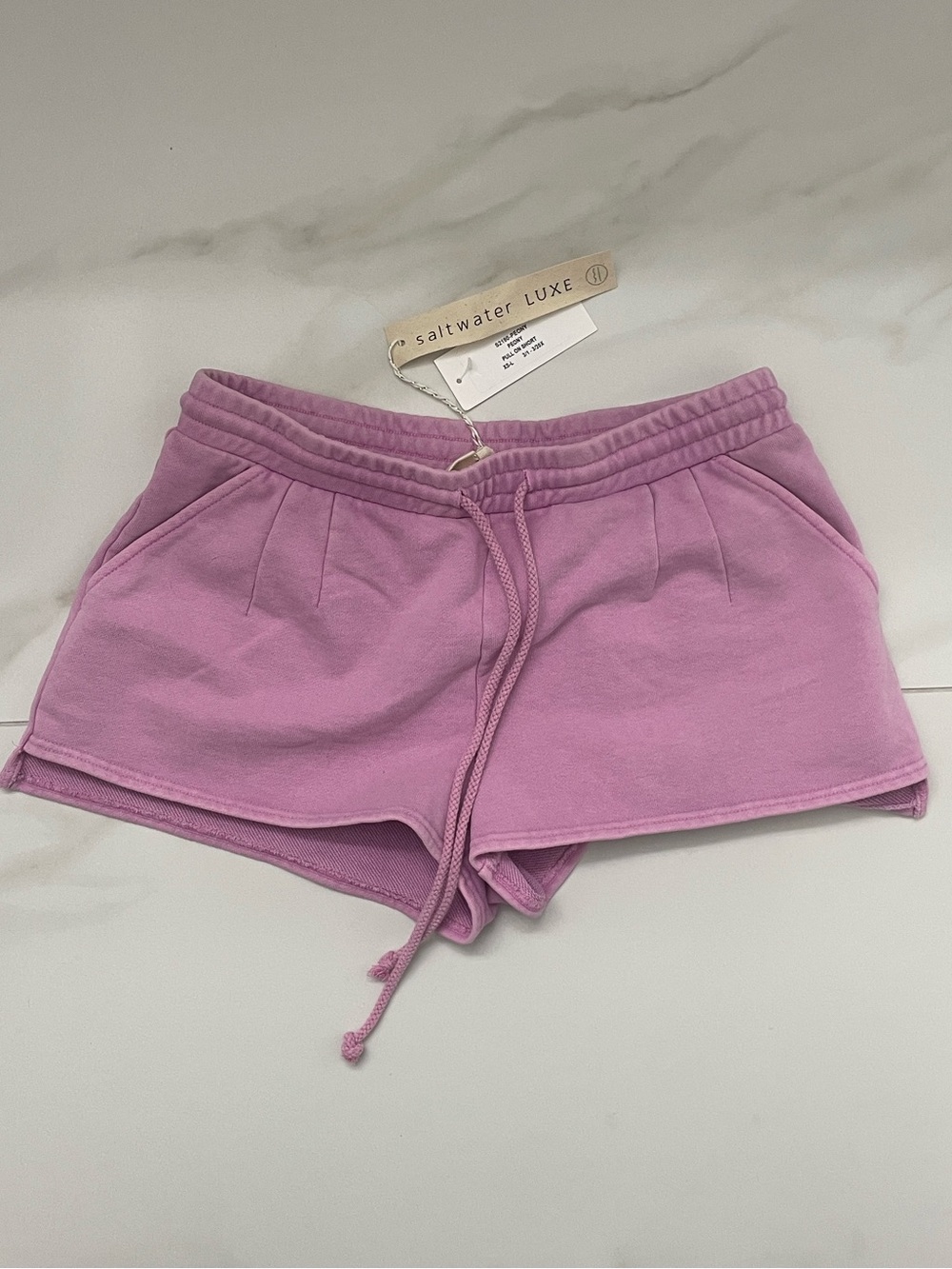 Saltwater Luxe Peony Viva Pull On 1.5” Short | size S | NWT